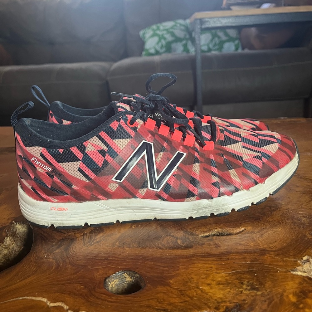 New Balance 811 Women’s Training Shoes Pink Blue Geometric Print Size 9